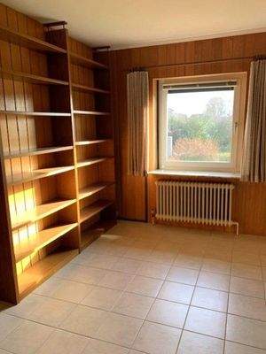 Schöner Raum mit Duschbad EG