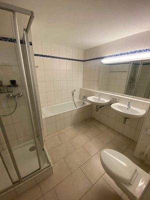 WhatsApp Image 2025-12-01 at 14.47.31.jpeg