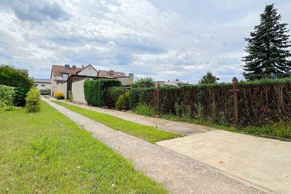 Zufahrt zum Grundstück in zweiter Reihe