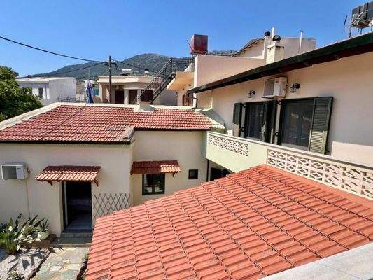 Kreta, Neapoli: Stadthaus mit Garten und Terrasse zu verkaufen