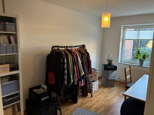 6.) Arbeits- oder Kinderzimmer.jpg