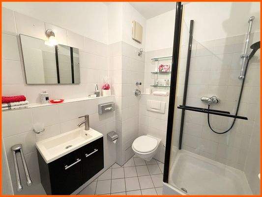 Bad mit Dusche