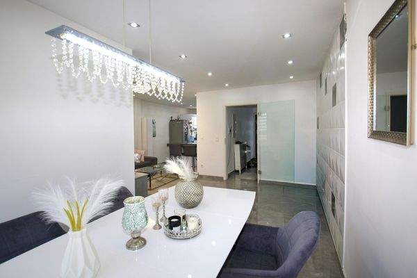 Wohnzimmer/Essbereich