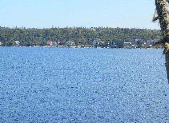 Herrlicher Blick über die Meeresbucht