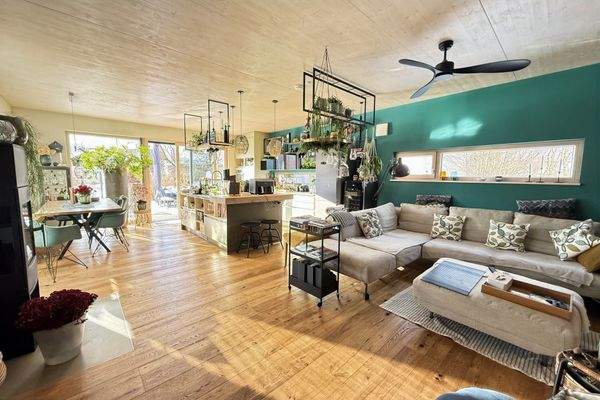 Wohn-/Essplatz & Küche Haupthaus