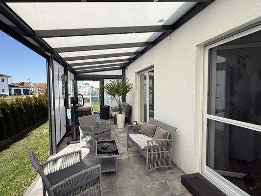 Überdachte Terrasse