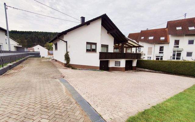 Haus Eingangsbereich.jpg