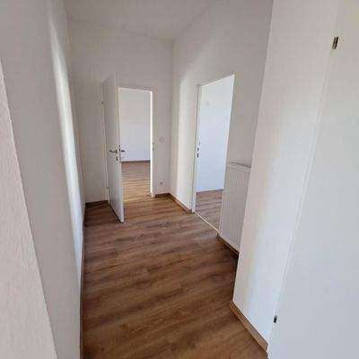 Sicht Richtung Wohnzimmer und Kü