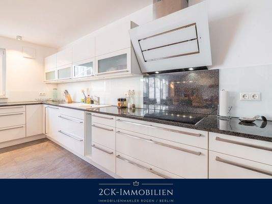 volausgestattete Küche