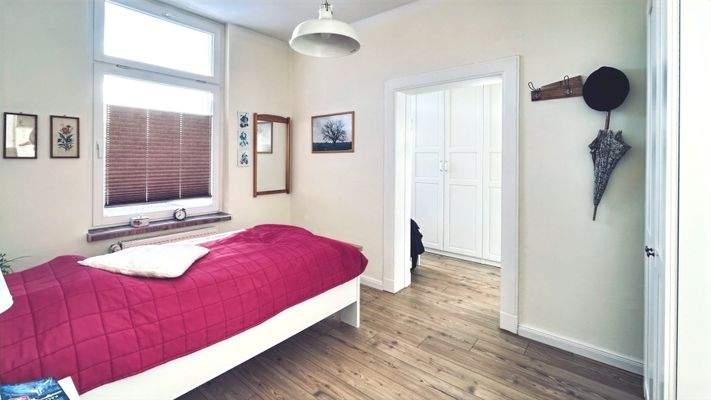 WE1 Schlafzimmer mit Ankleide