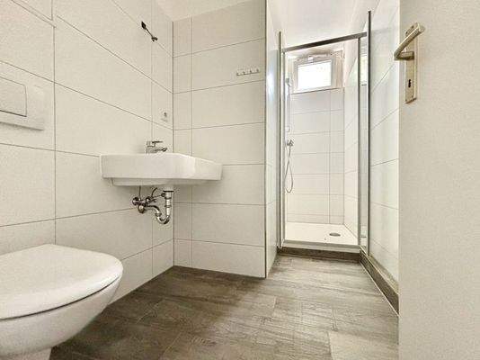 Modernisiertes Tageslichtbad