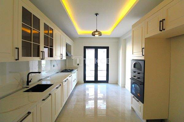 Spacious Apartments Near Amenities in İstanbul Başakşehir