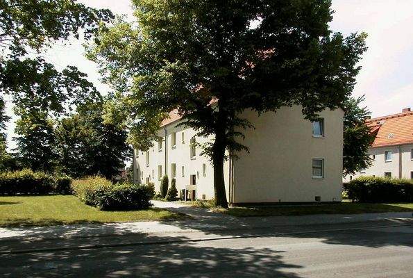 Hugo-Junkers-Allee 91, 93