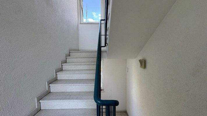 Treppenhaus H15, rechts