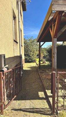 Eingangsbereich zum Grundstück