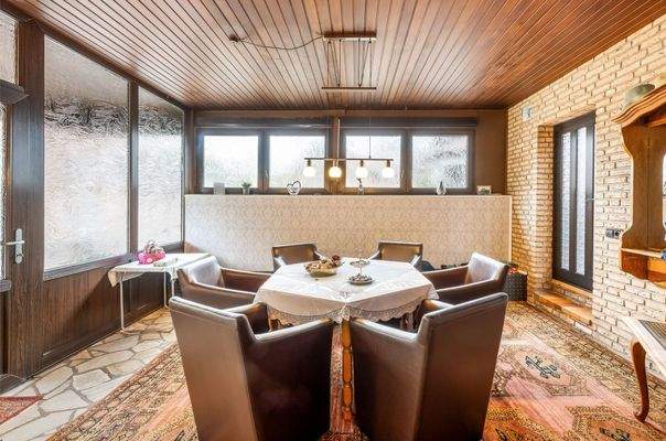 Wintergarten - größeres Gebäude