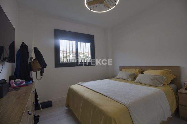 Sea View Apartment for Sale in Benalmádena Málaga