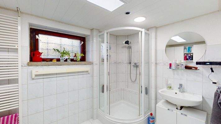 Bad im Kellergeschoss