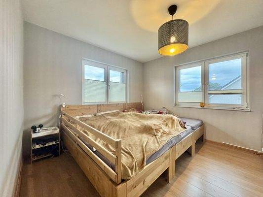 Elternschlafzimmer OG