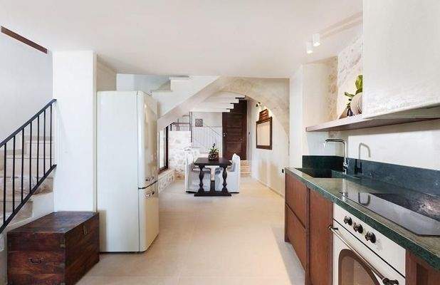 Kreta, Maroulas: Einzigartiges Steinhaus mit atemberaubendem Meerblick zu verkaufen