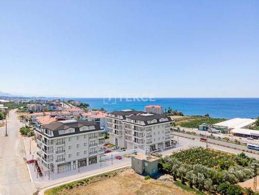 Chic Seaview Flats in a Complex in Alanya