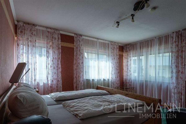 Schlafzimmer-1.OG-210-HDR
