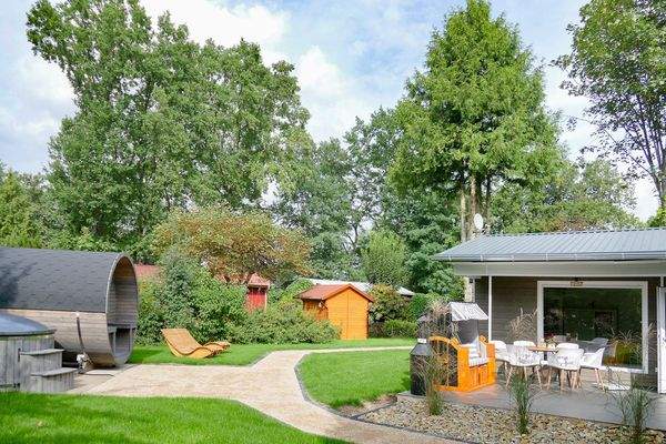 9 Außenansicht Haus 2.jpg