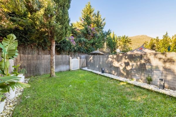 Garden (2)