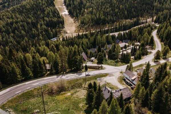 Aussicht über Badwirt weg in Richtung Zirbenbahn