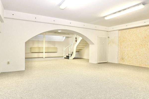 Lager oder Werkstatt 