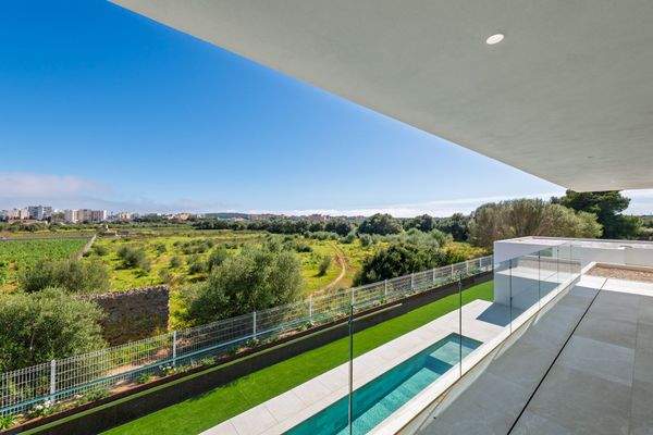 Privater Balkon eines der Schalfzimmer im Obergeschoss