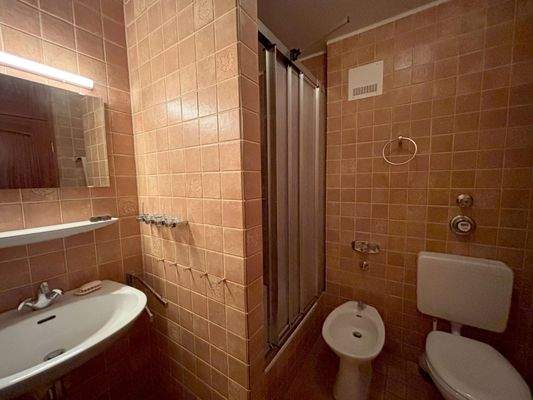 Weitere Badezimmeransicht