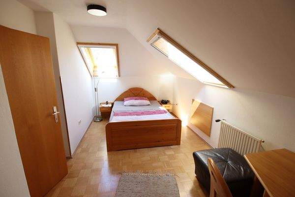 270m² gepflegter Bungalow (Zweifamilienwohnhaus) mit ausgebautem Dachgeschoss und 1.318m² Grund in Viktring in TOPLAGE