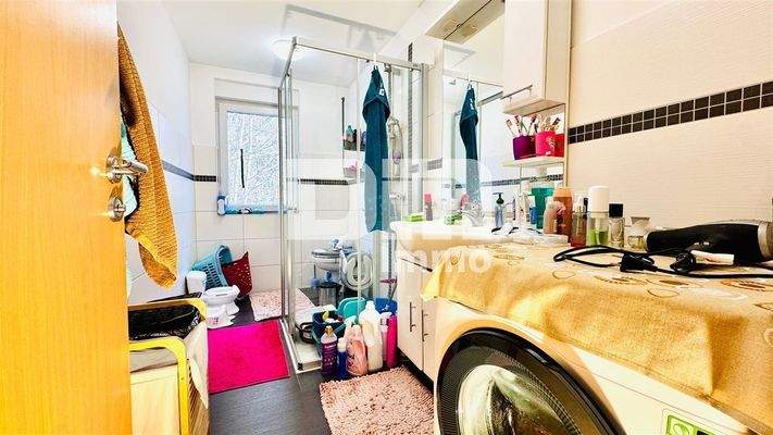 Hochparterre Bad / Dusche