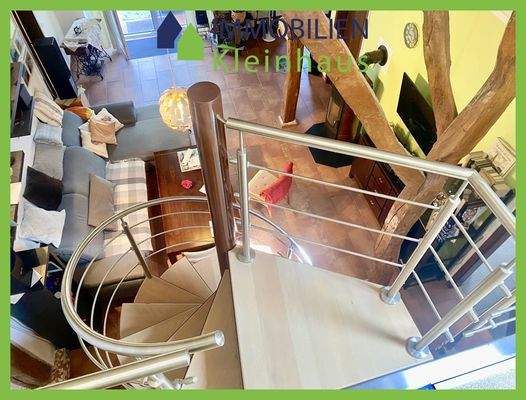 Offene Galerie, Wohnzimmer mit Kamin