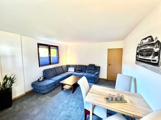 makellos 32 EFH Velgast - Wohnzimmer ELW.jpg