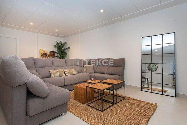 Villas Close to the City in Hondón de las Nieves Alicante