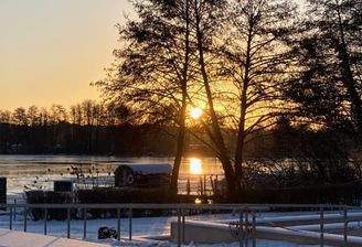 Winter in der Luisenresidenz in Zeuthen.jpg