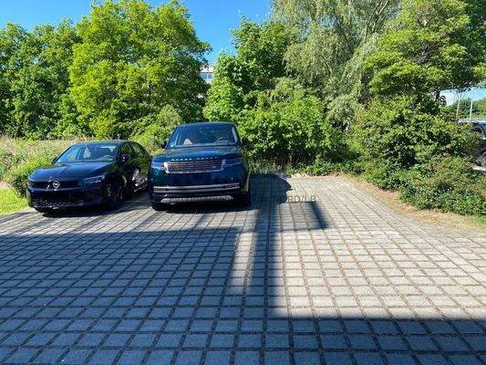 Pkw-Aussenstellplatz