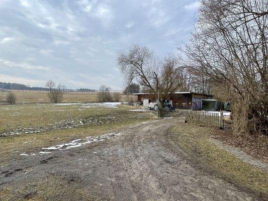 Zufahrt zum Grundstück