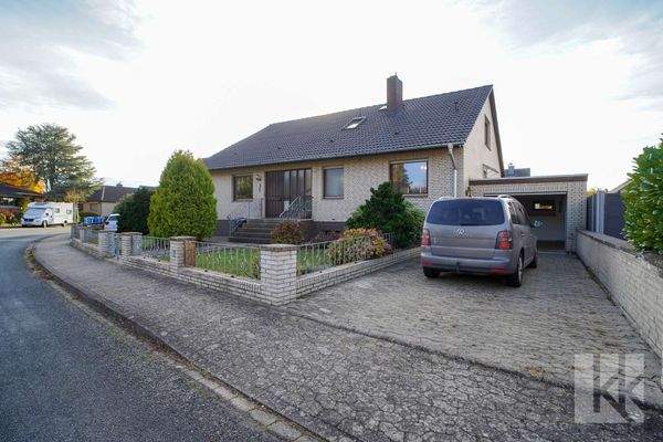 Stellplätze auf der Einfahrt...