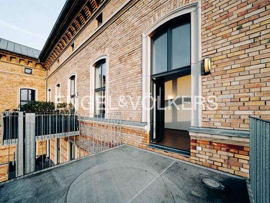 Balkon mit Rheinblick