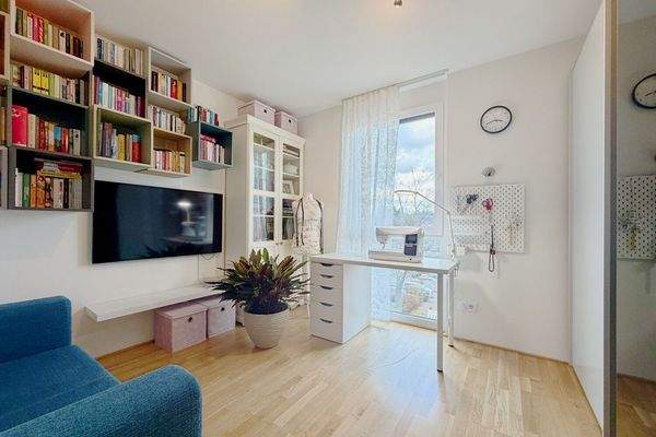 Arbeits- / Kinderzimmer