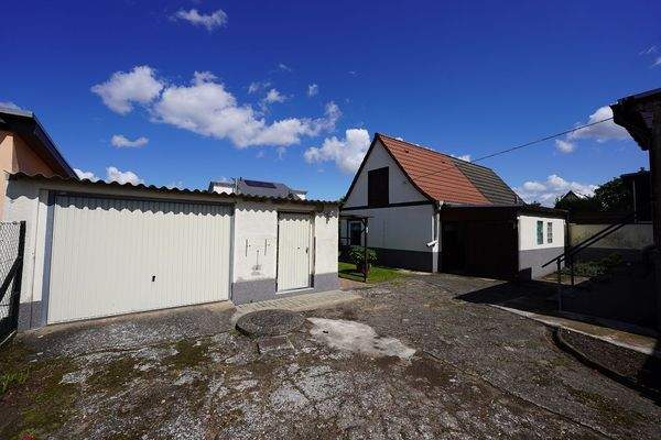 14 - Garage und Partyraum.JPG