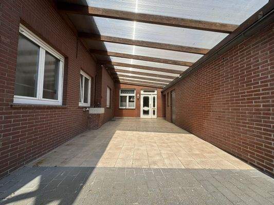 Hintereingang Haupthaus