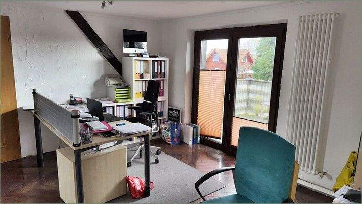 Büroflächen im OG