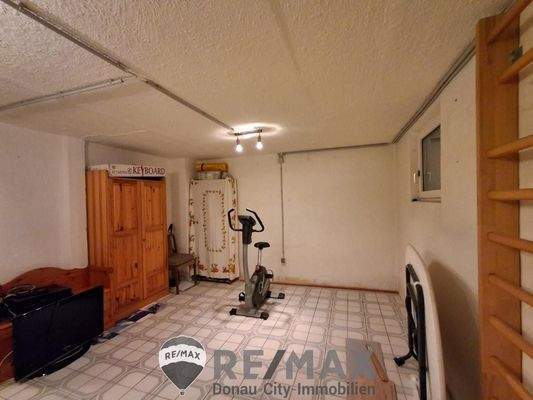 24 Hobbyraum Keller RH 1230