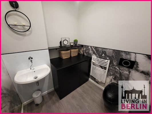 Toilette & Waschbecken