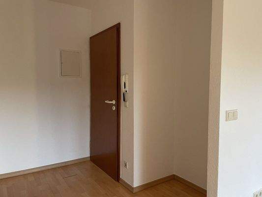 Bsp. Wohnungstür mit Garderoben-Bereich