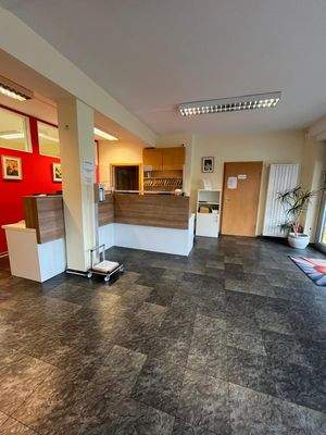 Empfang mit Wartebereich